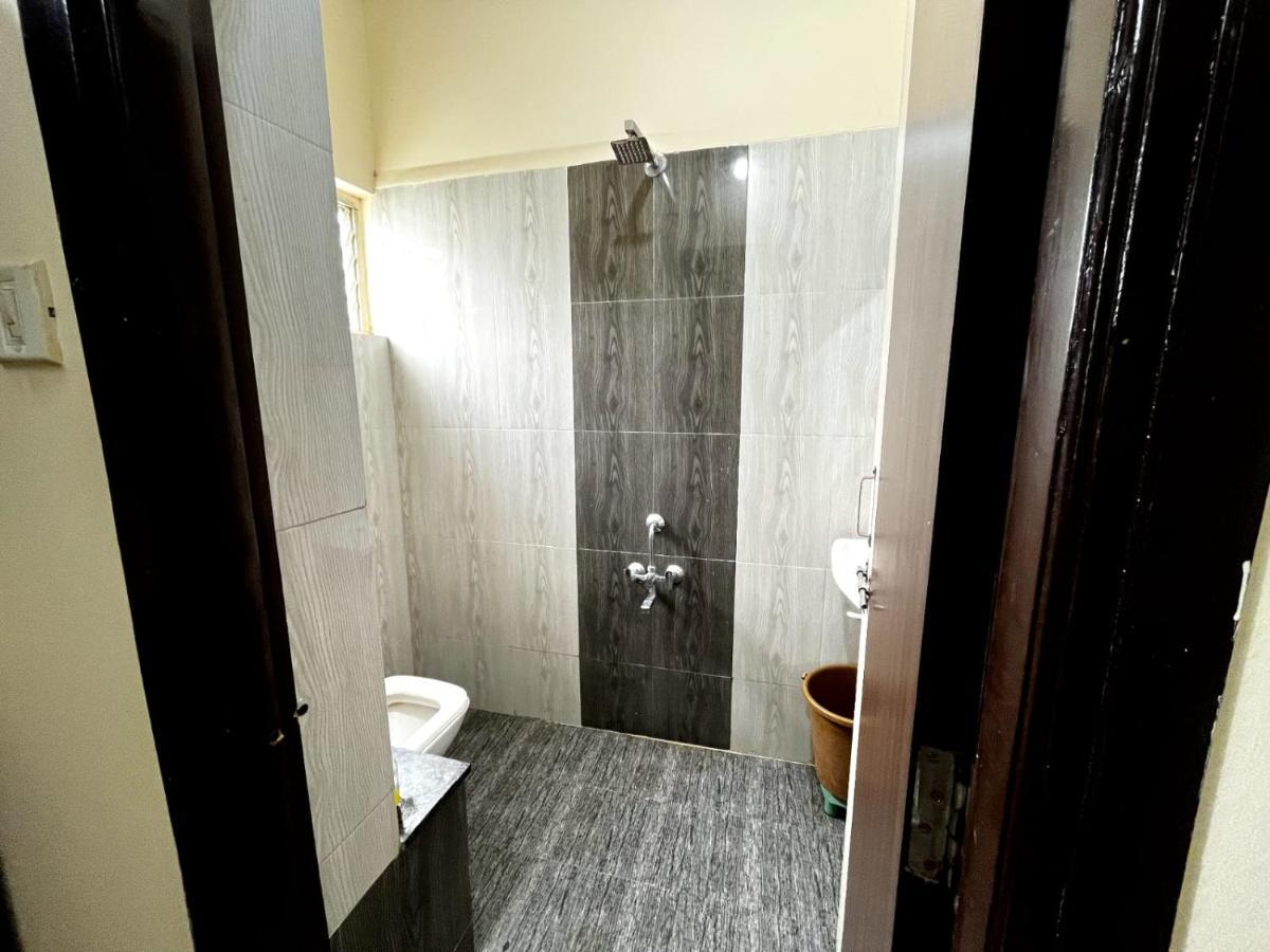 Staeg Heart Of City 2Bhk - 201 인도르 외부 사진